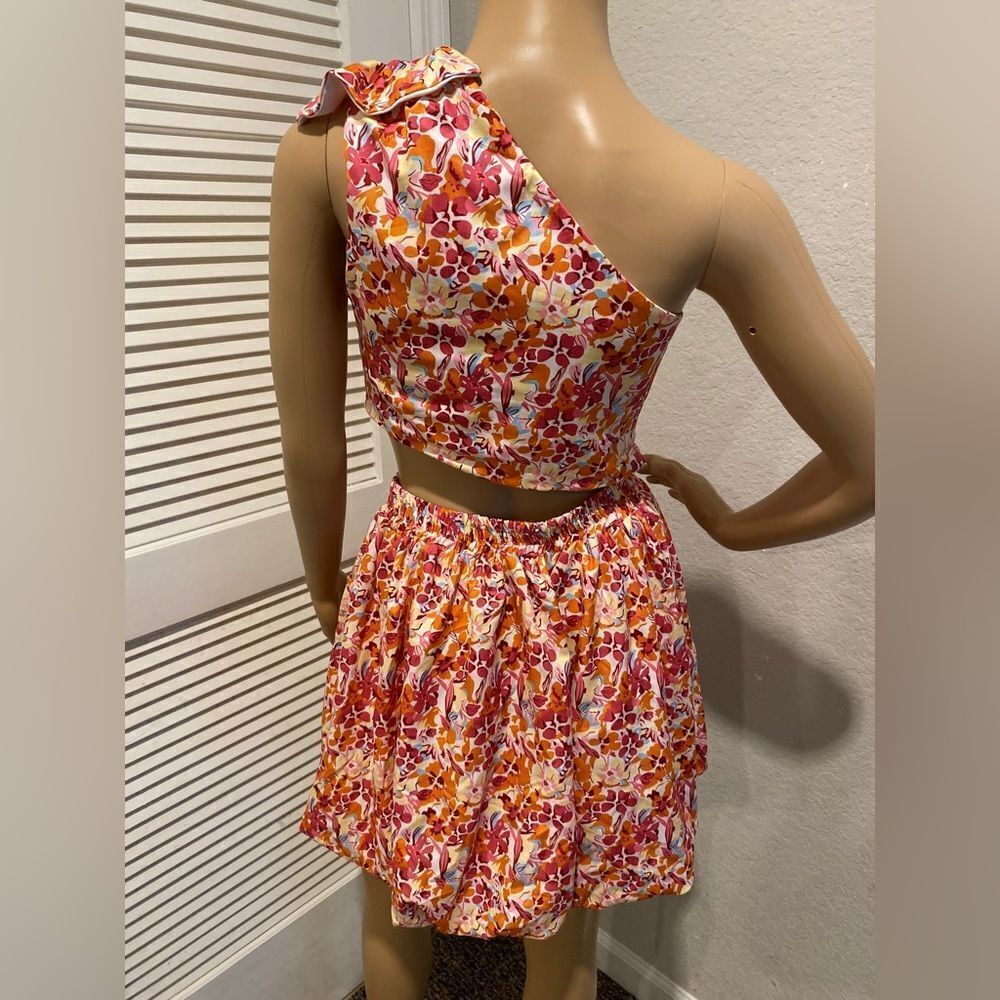 NWOT Adorable SHEIN mini skirt /dress - Picture 4 of 11